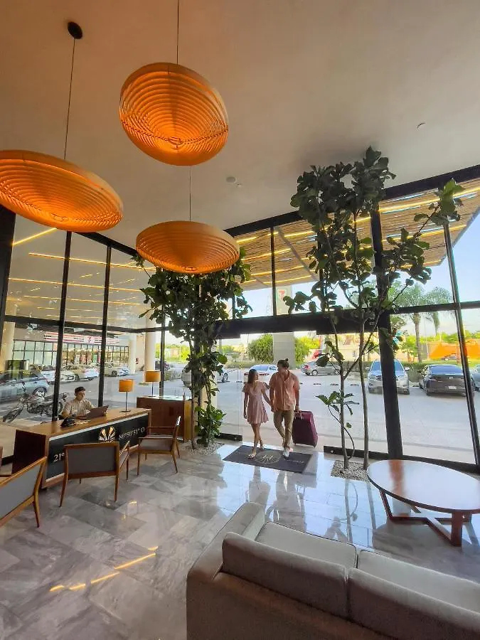 Hive Cancun By G Hotels