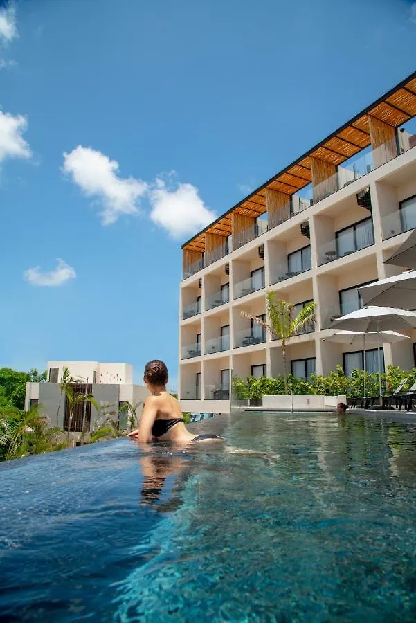 Hive Cancun By G Hotels