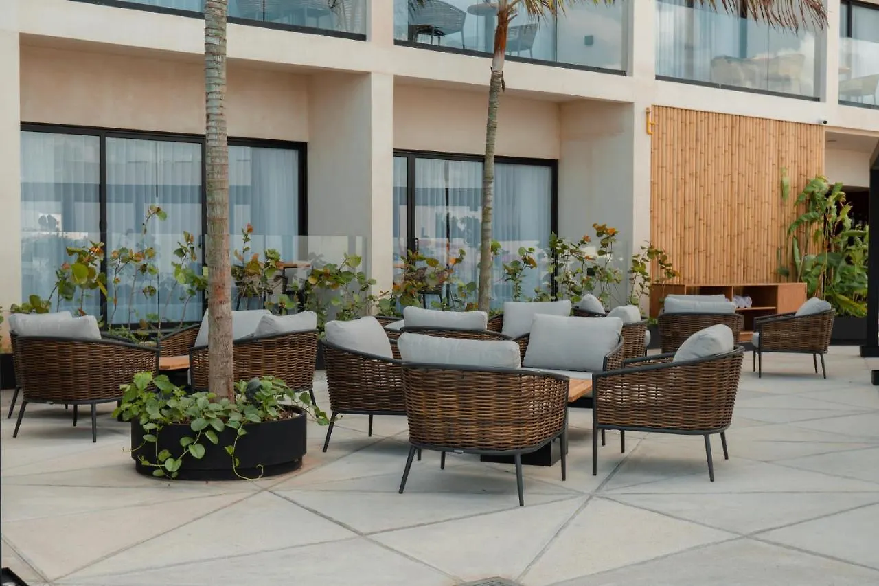Hive Cancun By G Hotels