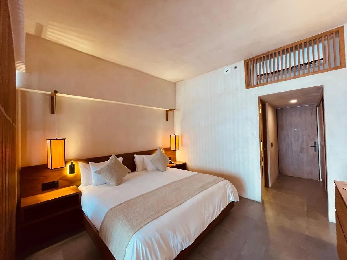 Hive Cancun By G Hotels