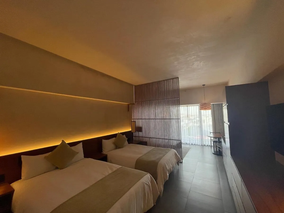 Hive Cancun By G Hotels