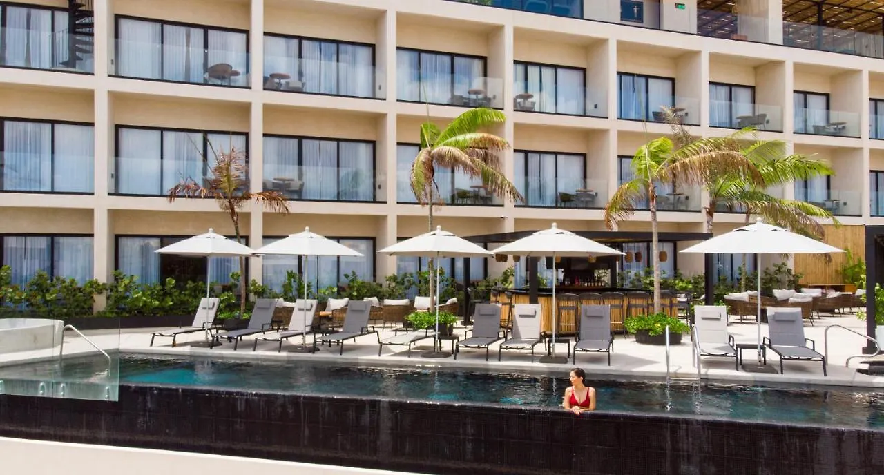 Hive Cancun By G Hotels