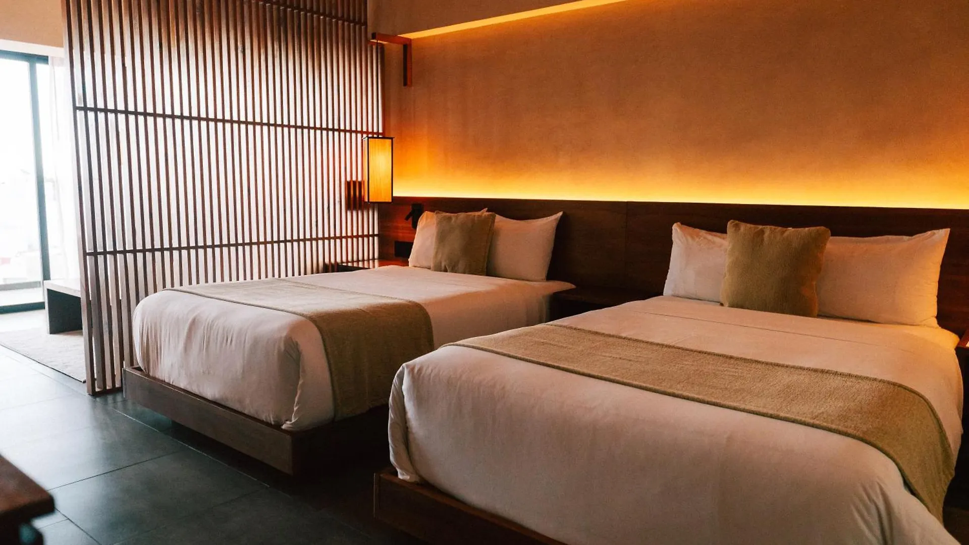 Hive Cancun By G Hotels